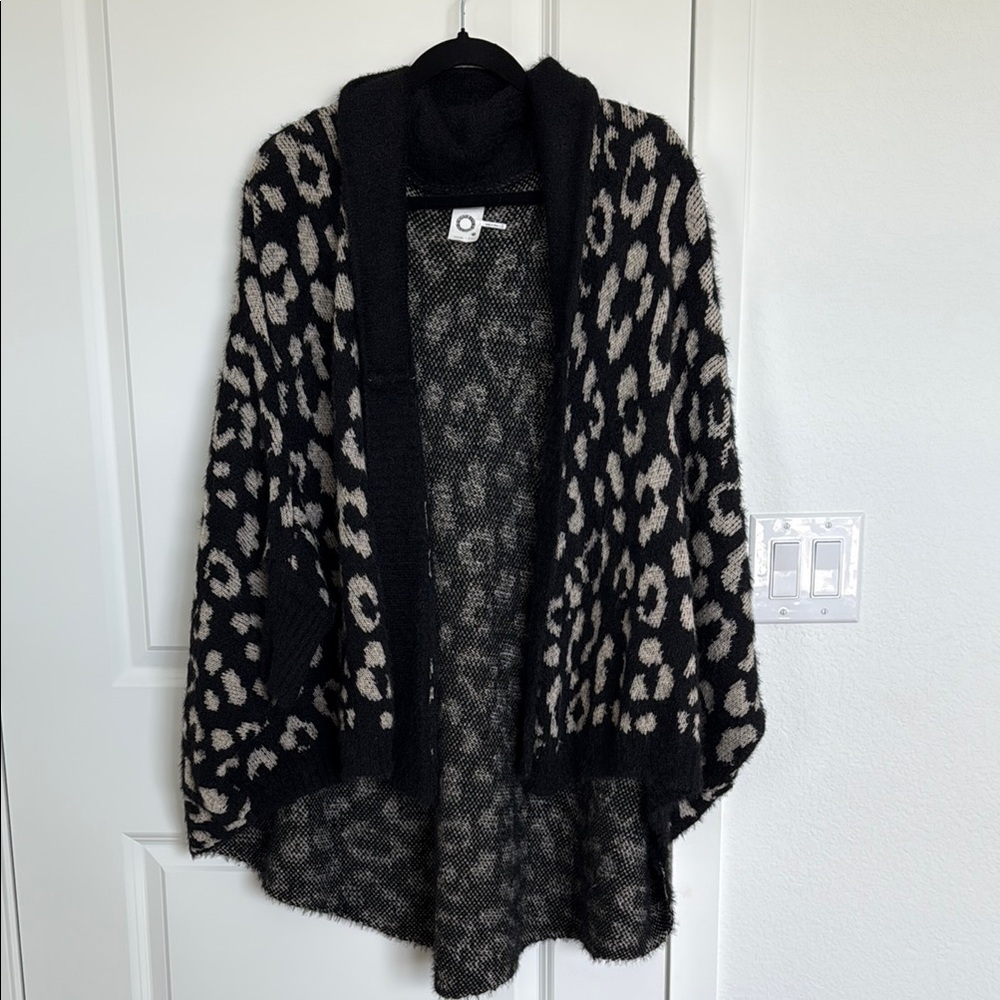 ANTHROPOLOGIE- Sweater - OS